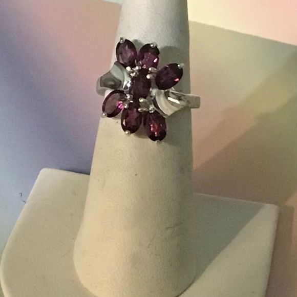 Sterling Silver Rhodolite‎ Garnet Ring - Picture 1 of 6